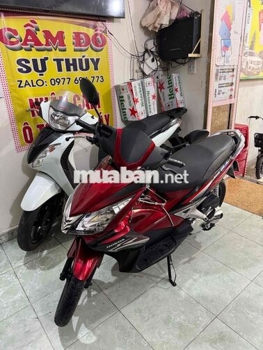Honda Air Blade Thái Lan màu Đỏ