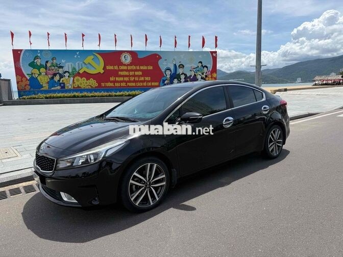 Kia Cerato 2024 Đen 5 chỗ Tự động Xăng