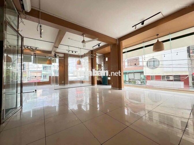Cho thuê MẶT BẰNG 70M2 LẦU 1 MỚI ĐẸP GÓC 2 MẶT TIỀN BẮC HẢI Q10