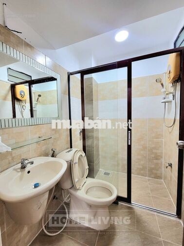Cho thuê CHDV studio full nội thất ngay sau Gigamall Phạm Văn Đồng. 