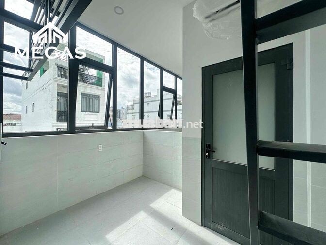 Gần Đại học HUIT và ĐH VHU chỉ mất 5p đi xe