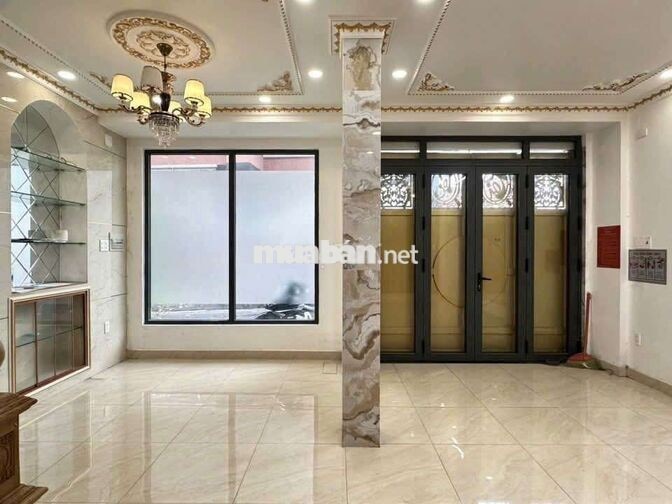 nhà mặt tiền hẻm 6 x 8 có 5pn 5wc có sẵn máy lạnh