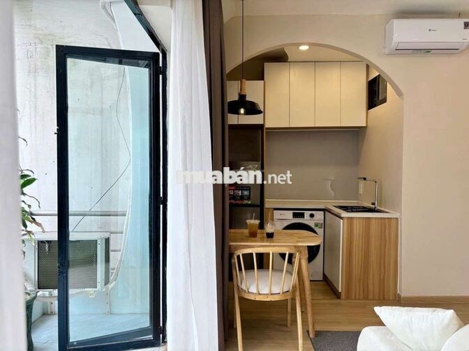 CĂN HỘ QUẬN 10 BAN CÔNG LỚN, FULL NỘI THẤT, MÁY GIẶT RIÊNG