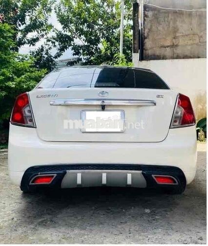 Chevrolet Lacetti Trắng 5 chỗ
