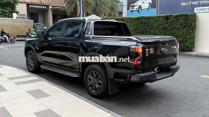 Ford Wildtrak 4x4 2023 Đen 33.500km
