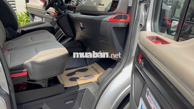 Ford Transit Trend 2024 Bạc 71.600 km