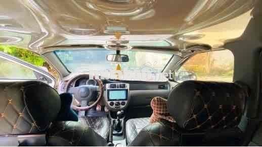 Chevrolet Lacetti Trắng 5 chỗ