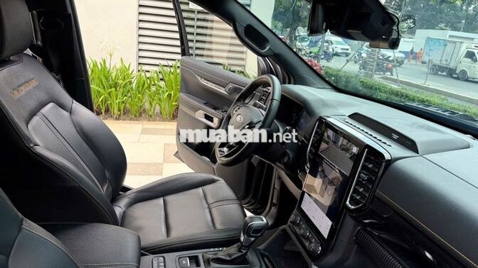 Ford Wildtrak 4x4 2023 Đen 33.500km