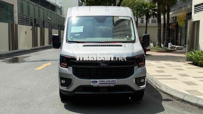 Ford Transit Trend 2024 Bạc 71.600 km