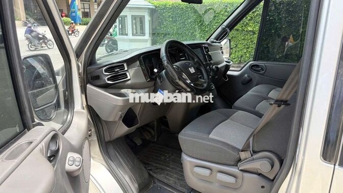 Ford Transit MCA 2022 Bạc 51.100 km