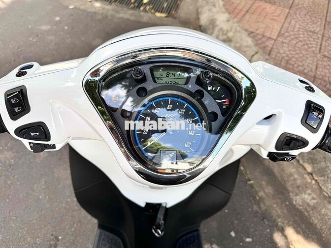 SH Mode Phanh ABS - Trắng đen Sporty