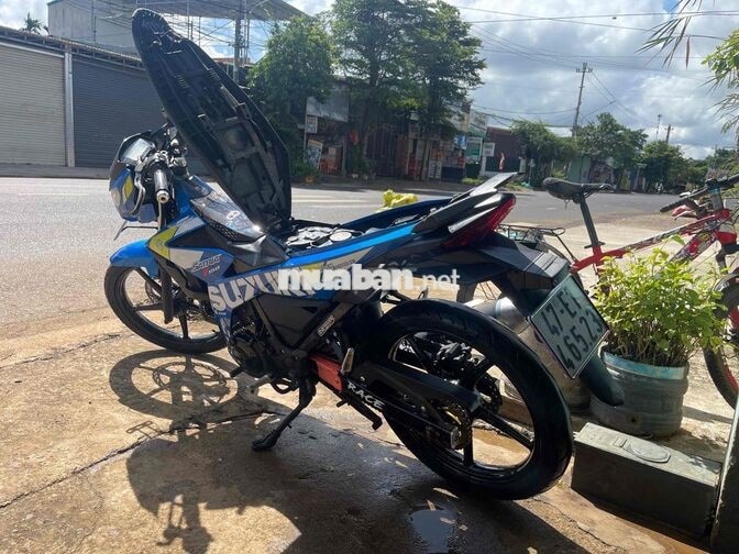 suzuki raider