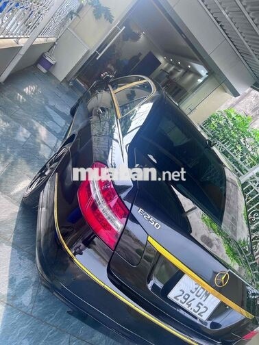Mercedes-Benz E250 Xăng Đen