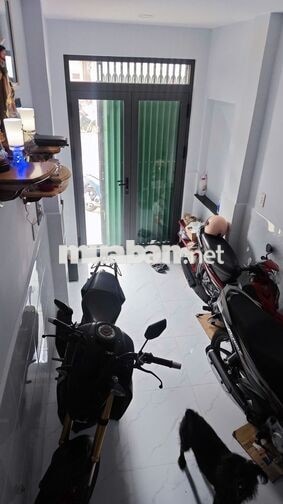 Bán nhà CMT8 Nhiêu Lộc, sổ hồng riêng, 6,5 tỷ, có thương lượng mạnh