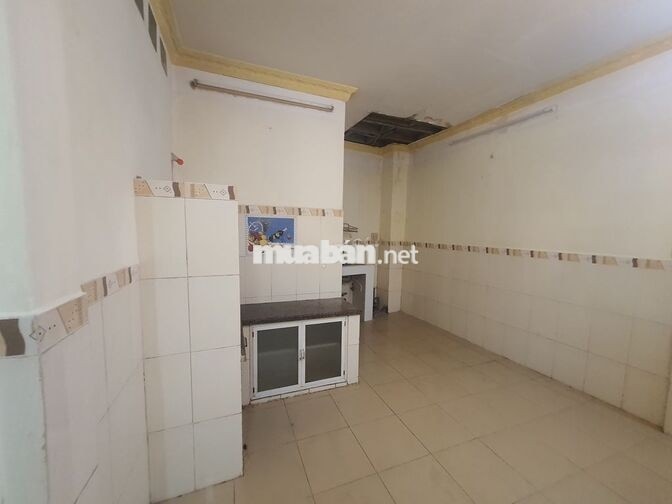 Cho thuê nhà nguyên căn sạch đẹp tại Nguyễn Thần Hiến, P18, Quận 4