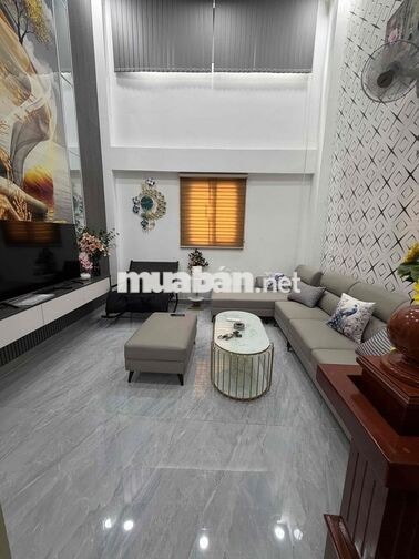 Cho thuê nhà nguyên căn hẻm Nguyễn Tư Giản 1 trệt 3 lầu 1 lửng