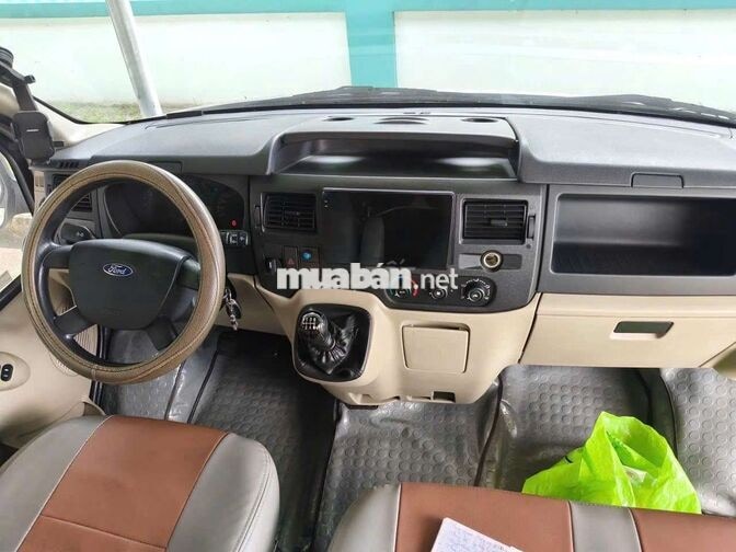 Ford Transit 2020 16 chỗ Ghi vàng