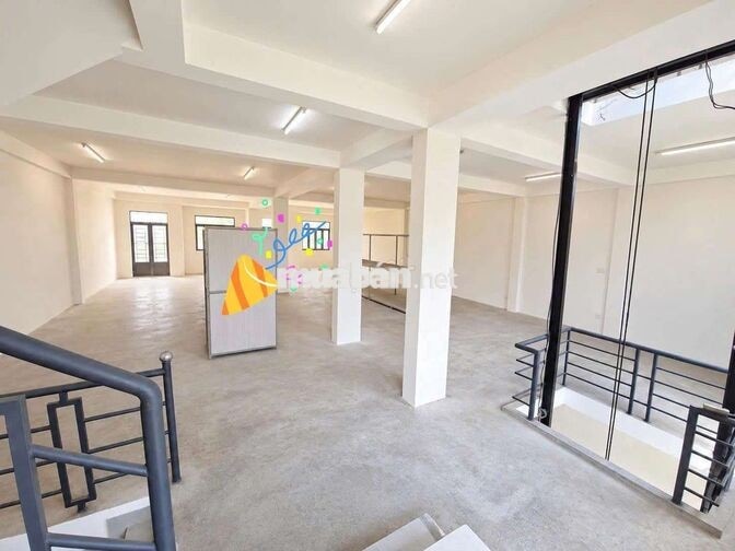 CHO THUÊ KHO 3 TẦNG NGANG KHỦNG 10 X 20M