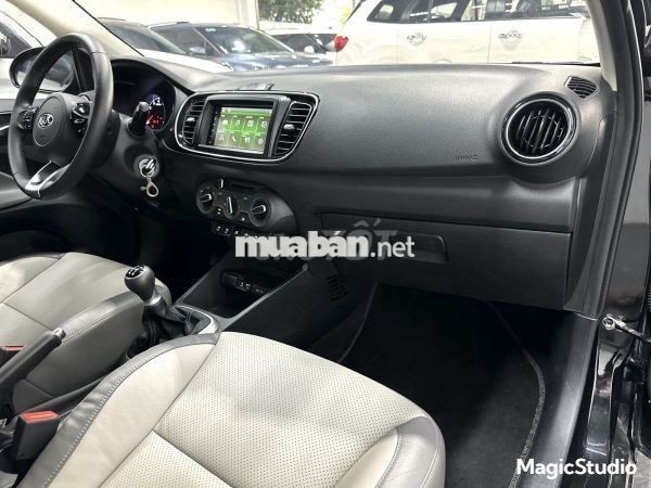 Kia Soluto 1.4 MT Deluxe 2021 - 270 Triệu