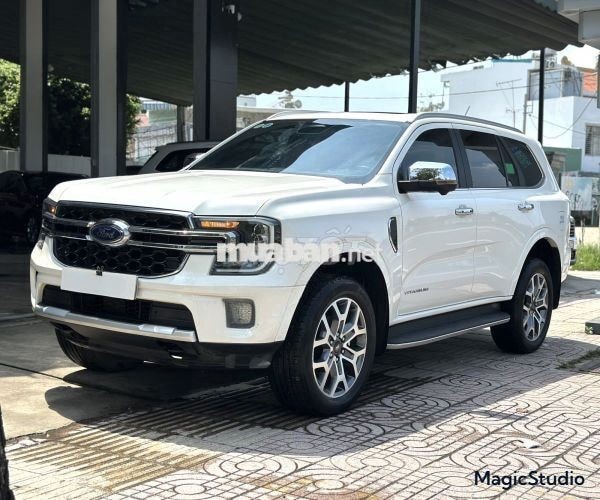 Ford Everest Titanium 2.0L 4x2 AT 2024 - 1 Tỷ 155