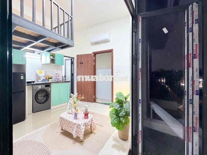PHÒNG DUPLEX BAN CÔNG MỚI 100% CHO AI THUÊ ĐẦU TIÊN FREE TIỀN NHÀ TH10