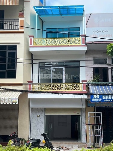 Bán nhà mặt phố Hoàng Văn Thái . Diện tích 32m2, 4 tầng, Vỉa Hè