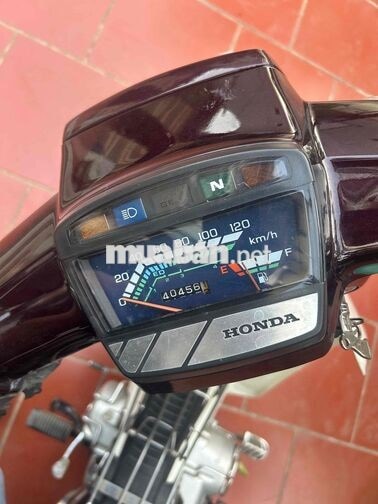 Honda Dream màu Đen trắng