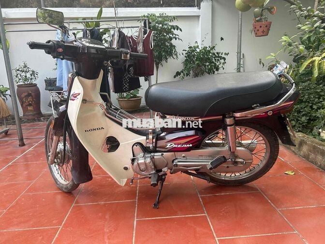 Honda Dream màu Đen trắng