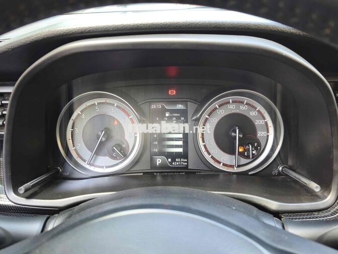 XL7 2022 chạy kĩ hỗ trợ góp