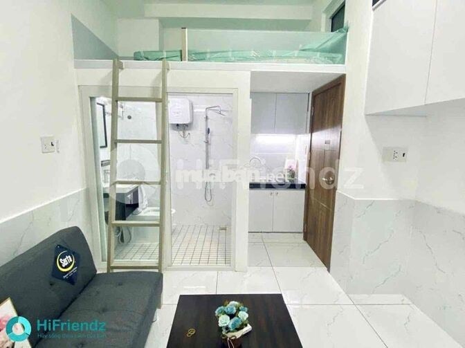 Căn hộ có Gác, Ban công lớn, toà nhà thang máy ngay cầu Chà Và