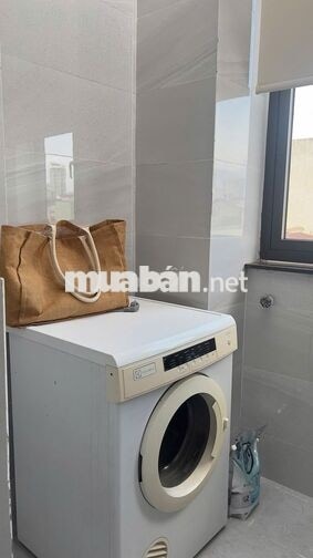 (NHÀ ĐẸP SIÊU MỚI) 1PN CÓ BẾP VÀ BAN CÔNG FULL NỘI THẤT