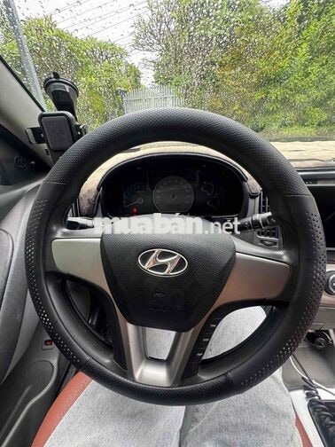 Hunhdai elentra vô full option về chỉ việc dùng
