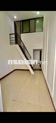 🏠Nhà cho thuê p7 Q8 Gần nhà thờ Bình An Thượng  hẻm 3 gác tới nhà  👉 D