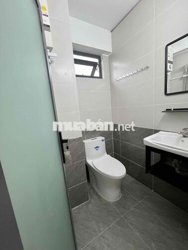 Phòng mới 100% Duplex chân cầu sắt An Phú Đông, cách VLU 2km