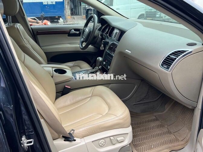 Audi Q7 3.6 quattro model 2008 màu xanh đen