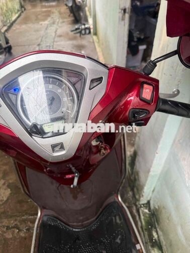 Honda Lead 2011 màu Đỏ