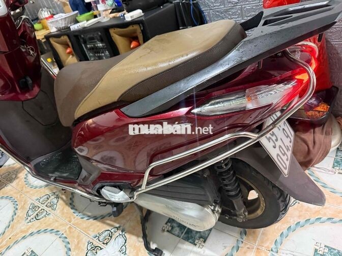 Honda Lead 2011 màu Đỏ