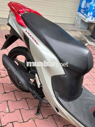 Honda Vision 2025 bản đặc biệt, dán full keo.