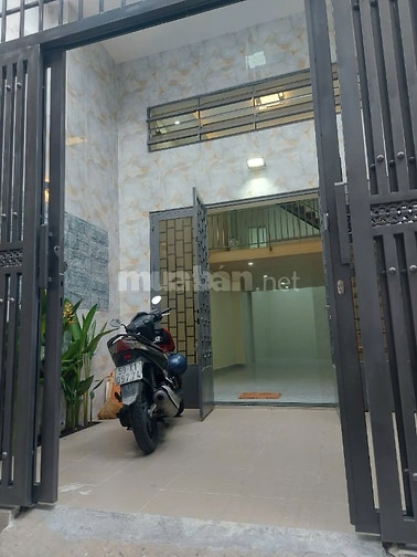 Bán nhà đường Trường Sa, Phú Nhuận hơn 60m2 giá chỉ 6,95 tỷ.