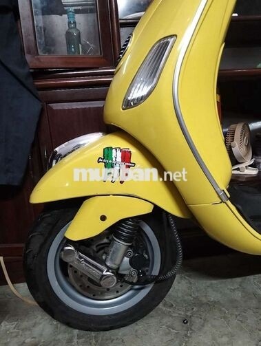Piaggio Vespa LX 125cc Vàng