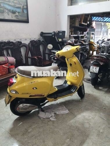 Piaggio Vespa LX 125cc Vàng