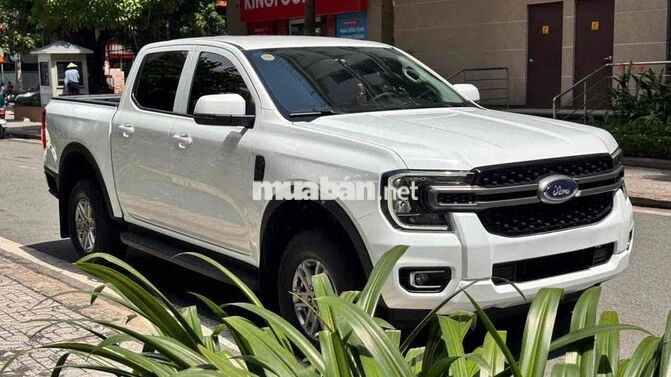 FORD RANGER 2026 XLS AT 8.000KM TRẮNG