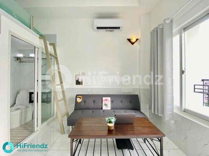 siêu phẩm gác ban công thang máy , ngay sát q5 , Máy giặt riêng