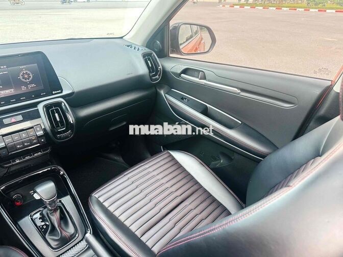 Kia Sonet 2023 Premium 1.4AT