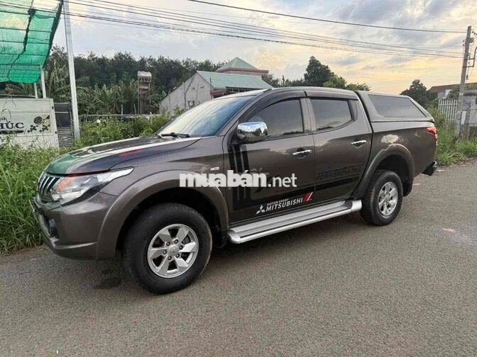 Mitsubishi Triton 2017 Số tự động Máy dầu Nâu