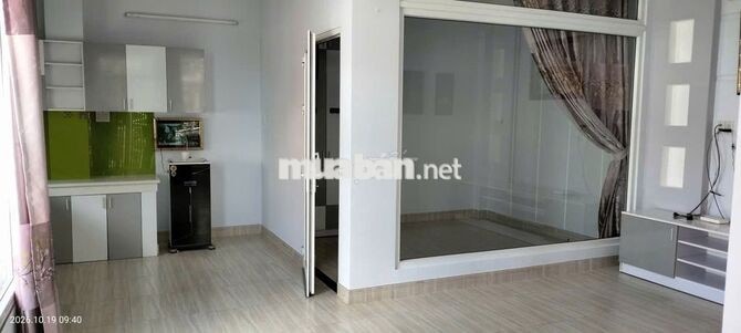 Bán nhà 5,9x9,4m, 4 tầng, 4PN, 2 MT đường, KDC Bình Hưng, Bình Chánh