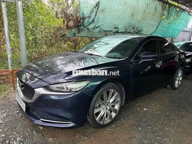 Mazda 6 Xanh đen Tự động Xăng