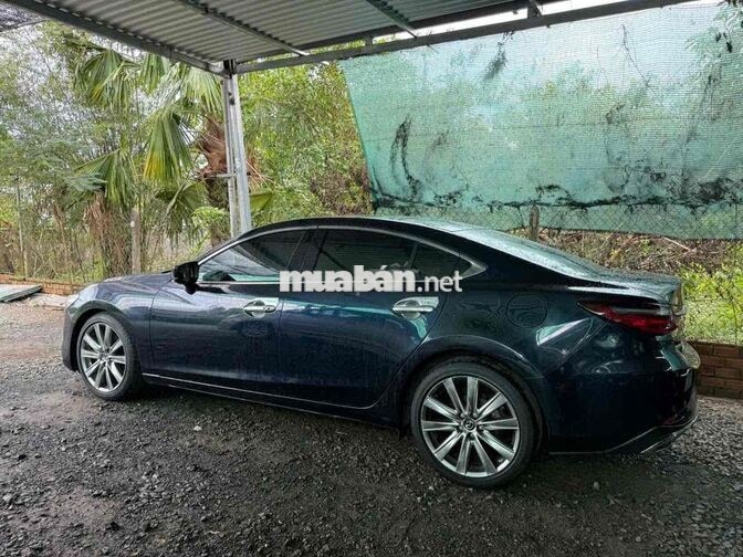 Mazda 6 Xanh đen Tự động Xăng