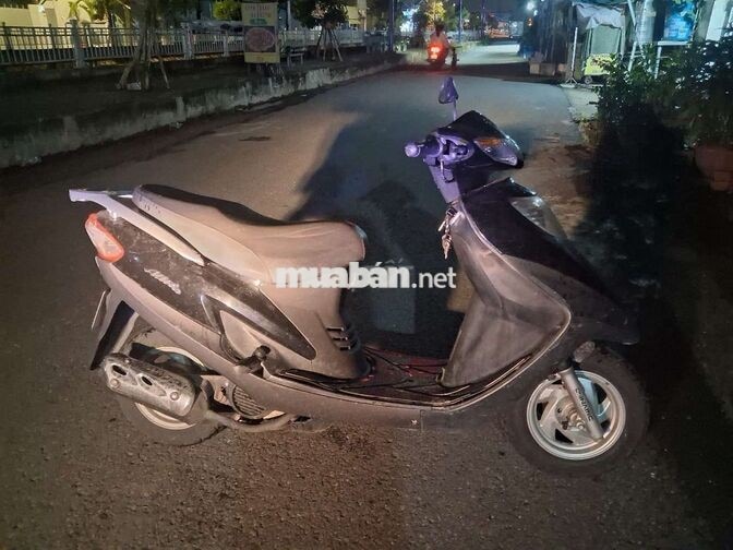 SYM Attila 125cc màu Đen