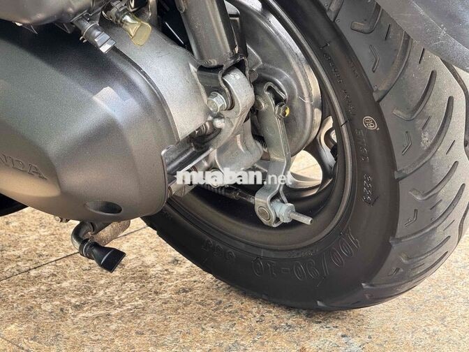 Honda Lead 2024 Đặc biệt 16240 km Đen nhám